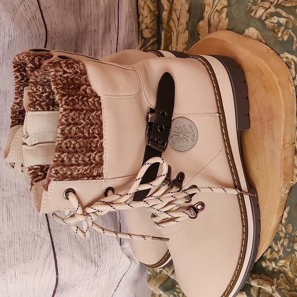 Lightweight booties. Zipper sides tie front. NWOT - Picture 3 of 6